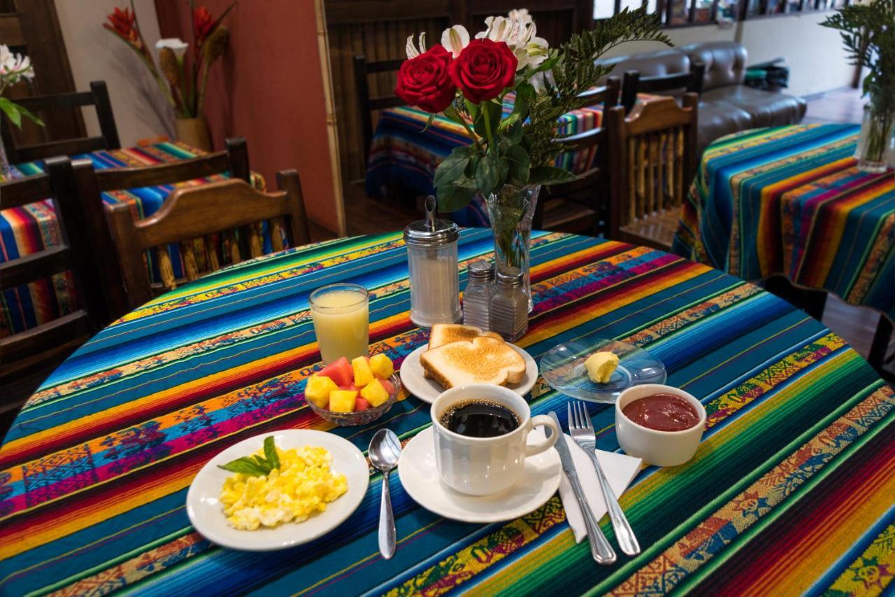 Hostal Alcala กีโต ภายนอก รูปภาพ