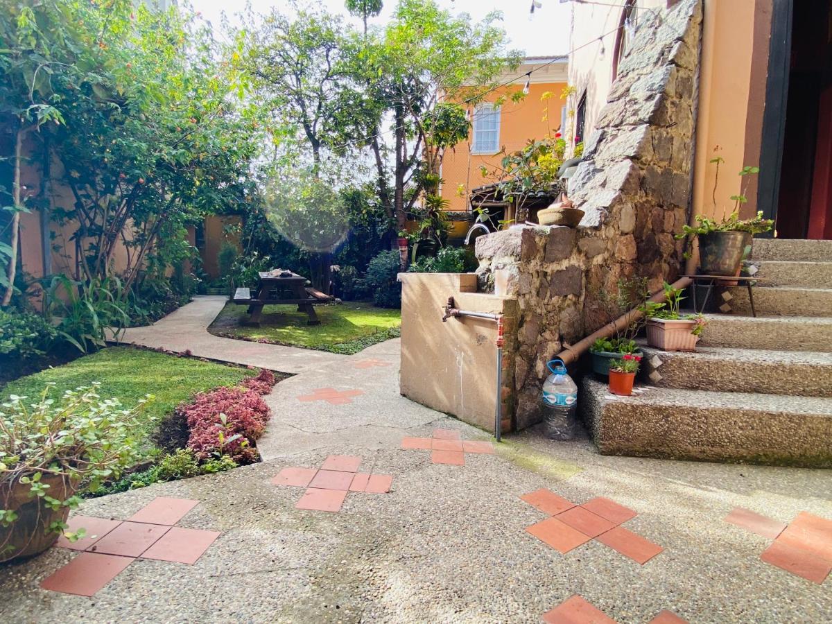 Hostal Alcala กีโต ภายนอก รูปภาพ