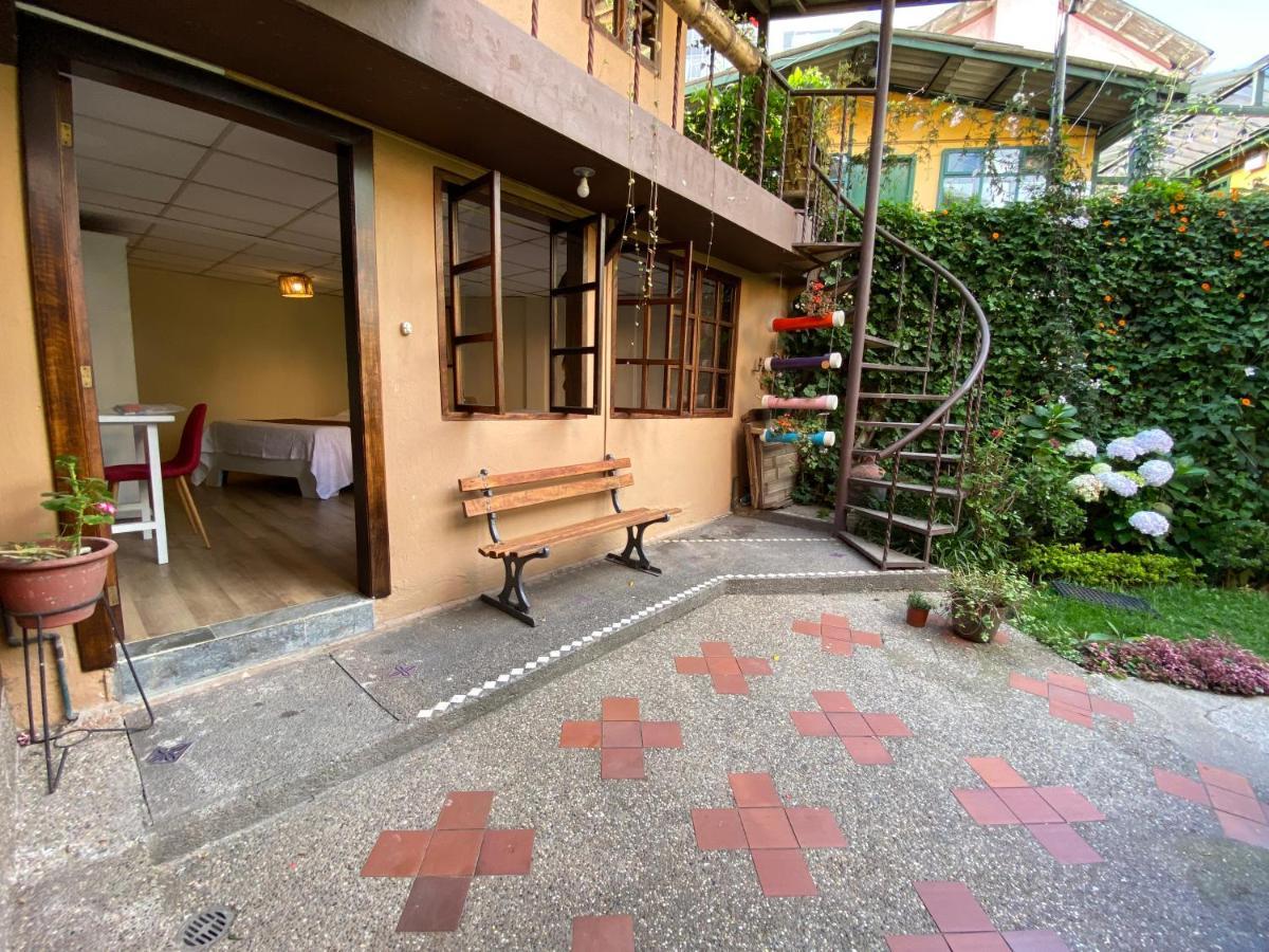 Hostal Alcala กีโต ภายนอก รูปภาพ