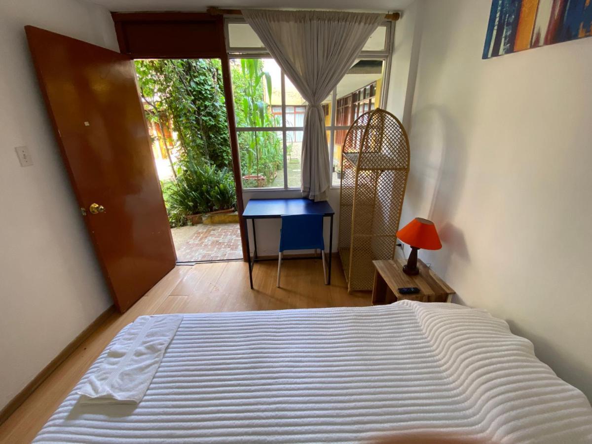 Hostal Alcala กีโต ภายนอก รูปภาพ