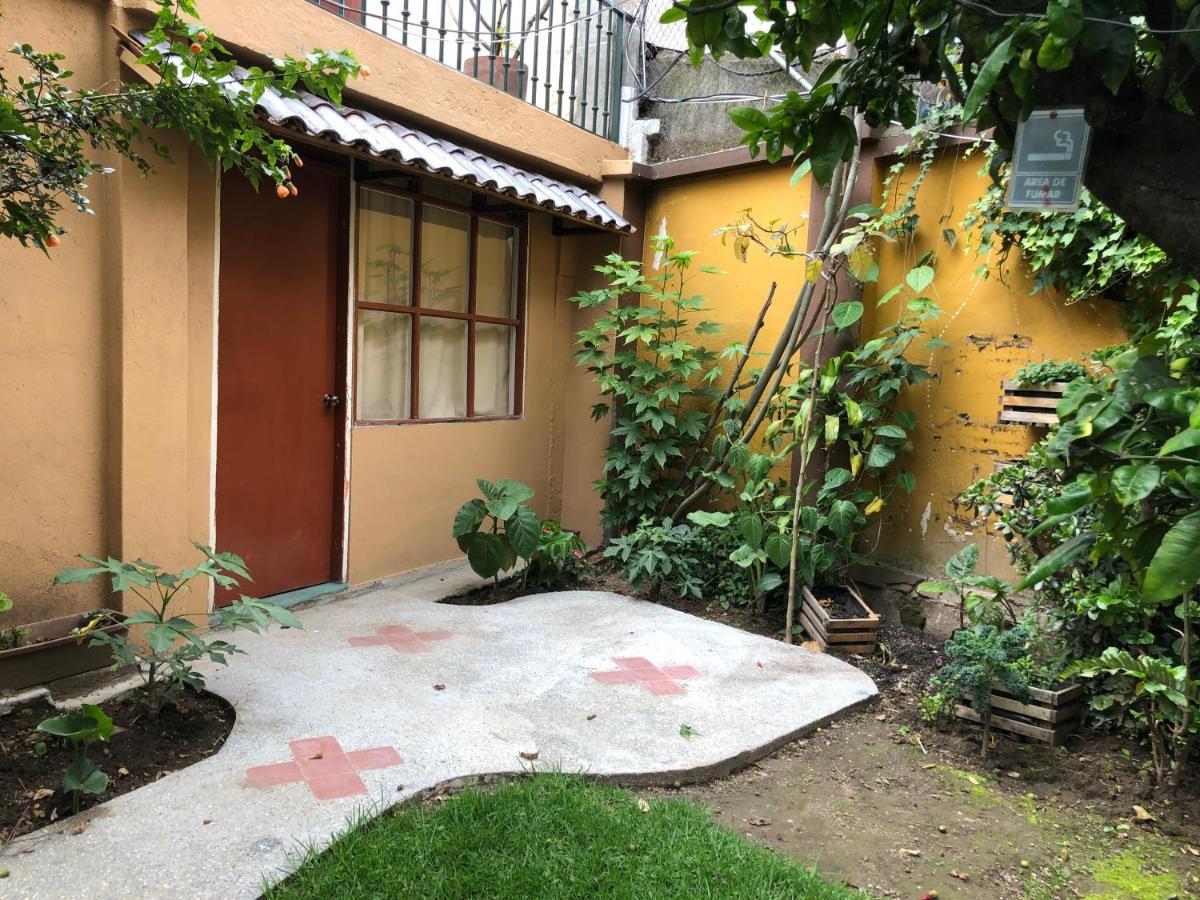 Hostal Alcala กีโต ภายนอก รูปภาพ