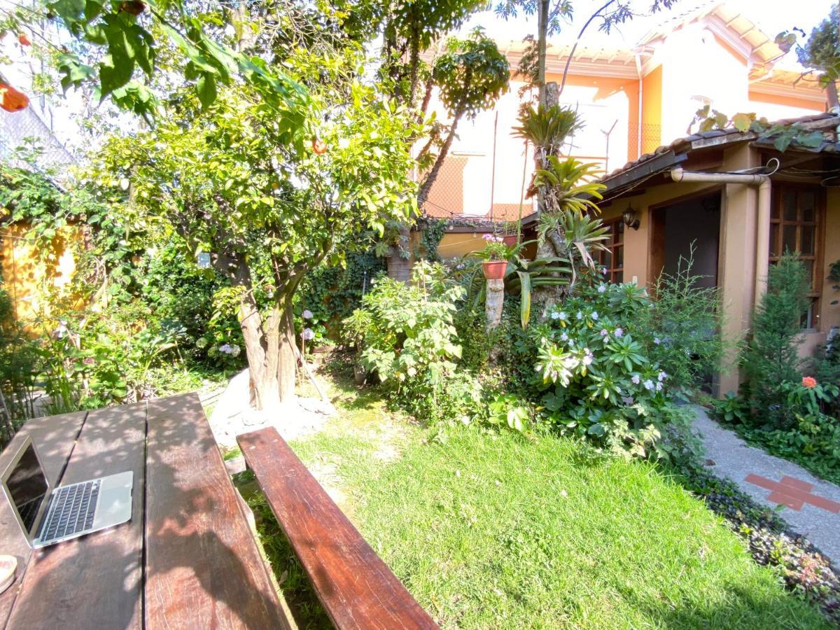 Hostal Alcala กีโต ภายนอก รูปภาพ