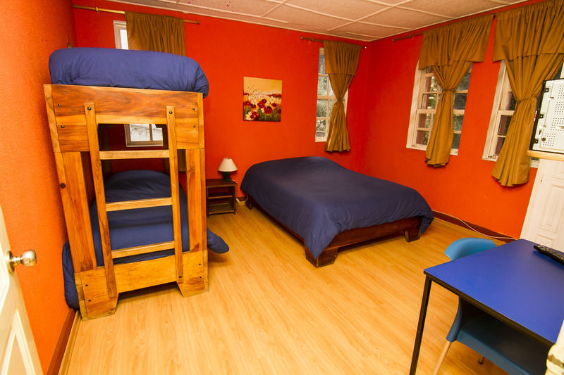Hostal Alcala กีโต ภายนอก รูปภาพ