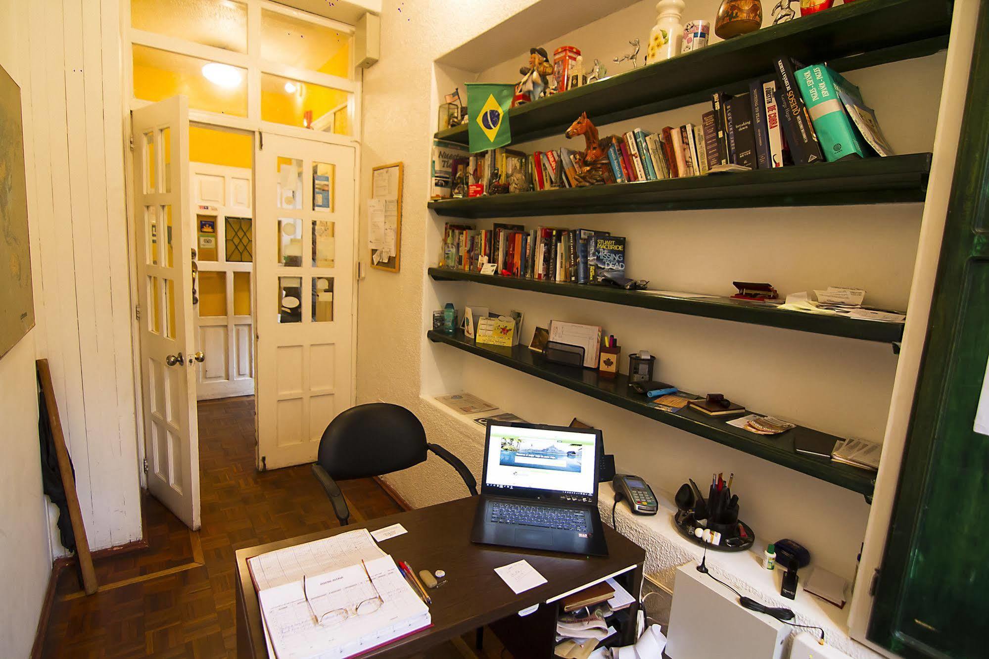 Hostal Alcala กีโต ภายนอก รูปภาพ