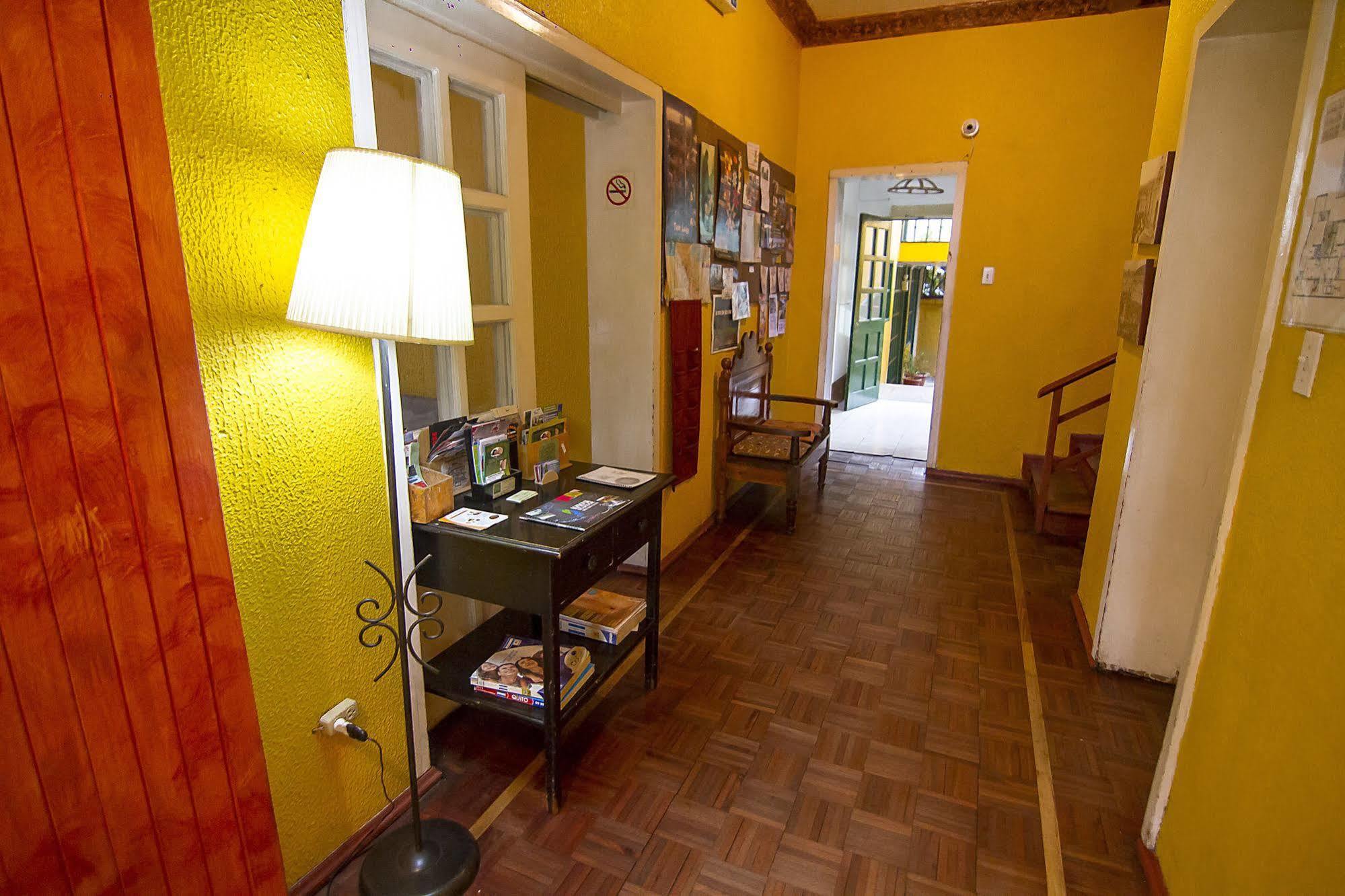 Hostal Alcala กีโต ภายนอก รูปภาพ