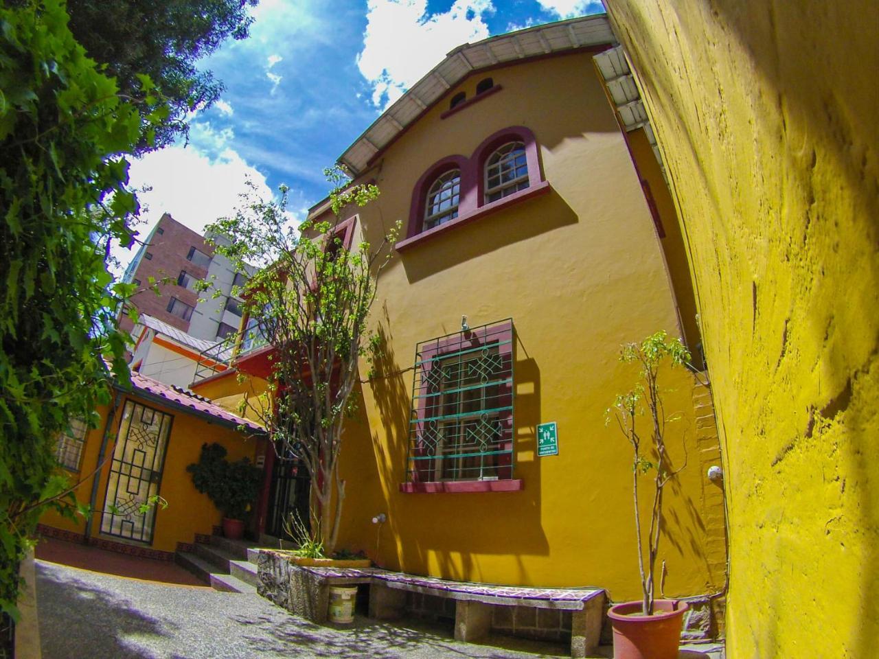 Hostal Alcala กีโต ภายนอก รูปภาพ